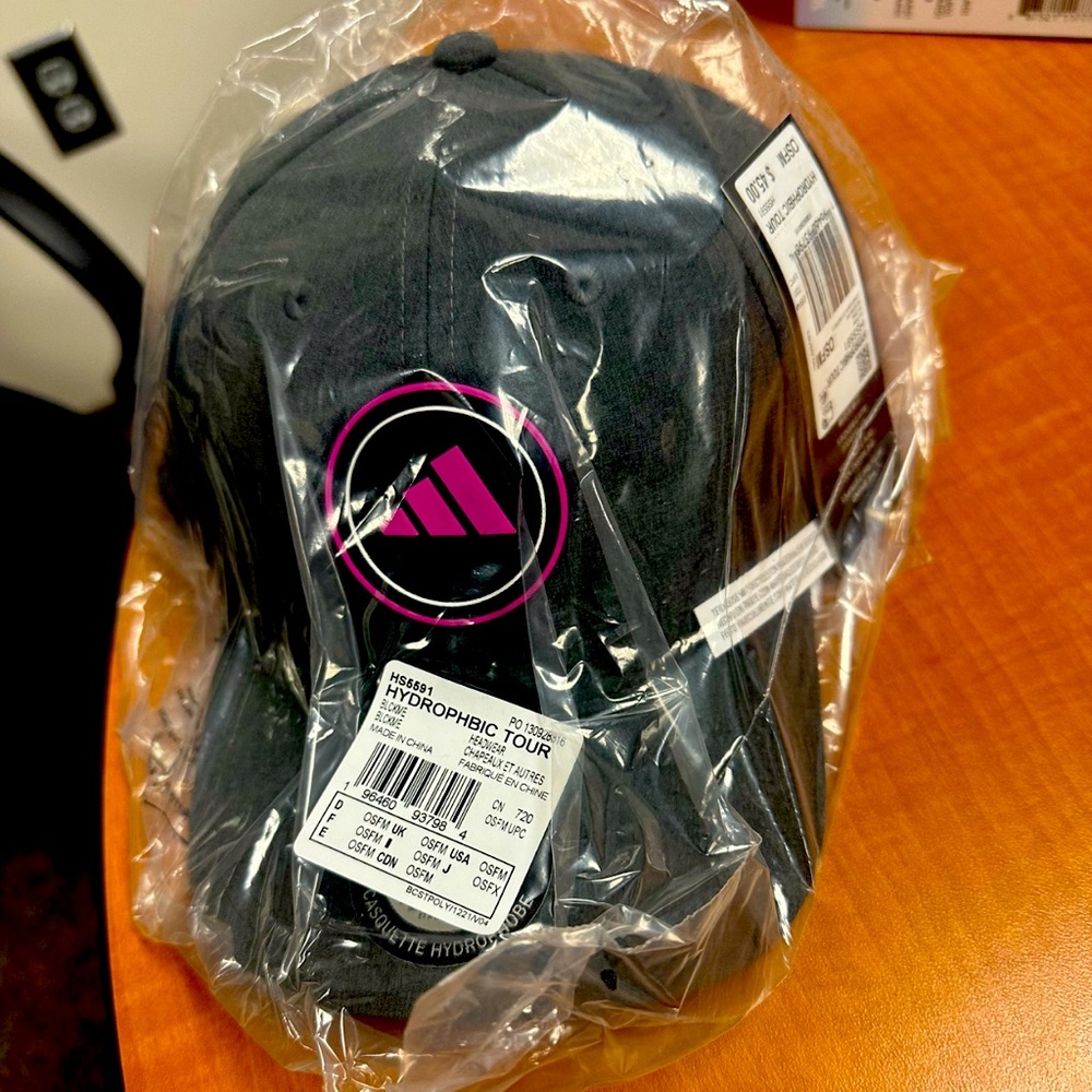Adidas hydrophobic tour hat